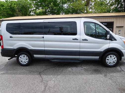 2022 Ford Transit-350 XLT