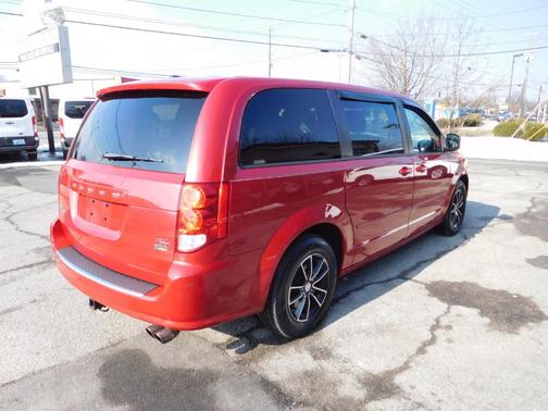 2016 Dodge Grand Caravan R/T
