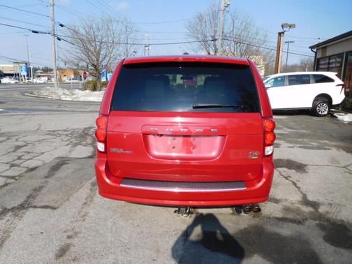 2016 Dodge Grand Caravan R/T