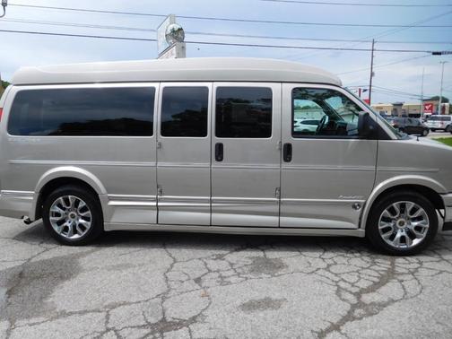 2023 Chevrolet Express 2500 Work Van