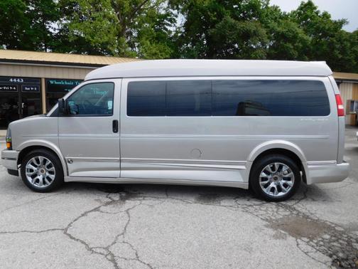 2023 Chevrolet Express 2500 Work Van