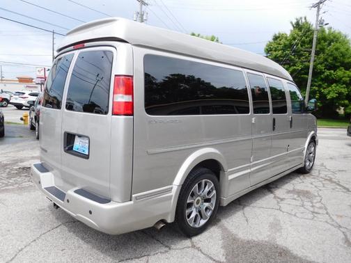 2023 Chevrolet Express 2500 Work Van