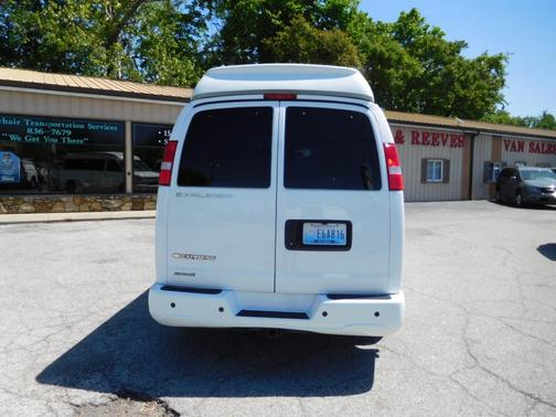 2022 Chevrolet Express 2500 Work Van