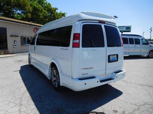 2022 Chevrolet Express 2500 Work Van