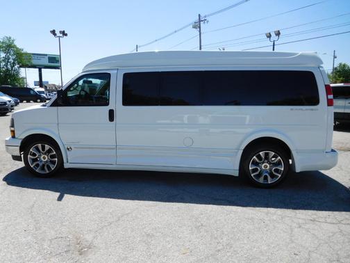 2022 Chevrolet Express 2500 Work Van