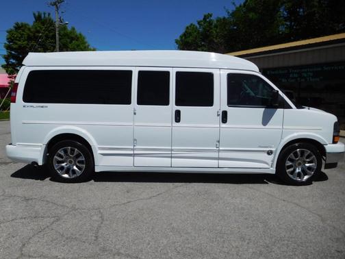2022 Chevrolet Express 2500 Work Van