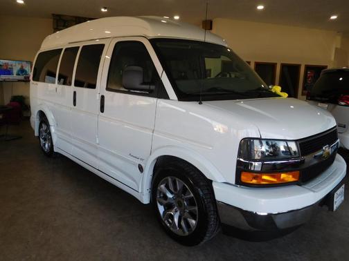 2022 Chevrolet Express 2500 Work Van