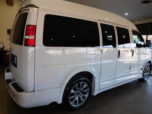 2022 Chevrolet Express 2500 Work Van