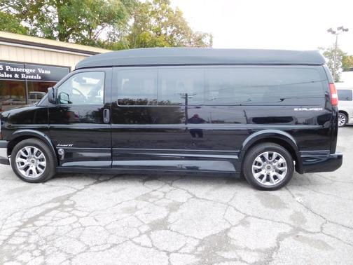 2024 Chevrolet Express 2500 Work Van