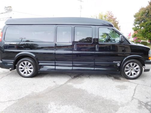 2024 Chevrolet Express 2500 Work Van