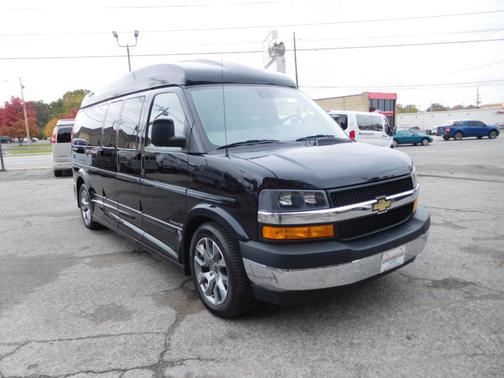 2024 Chevrolet Express 2500 Work Van