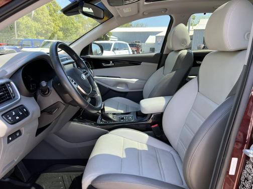 Sangria 2019 Kia Sorento SX