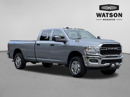2024 RAM 2500 Tradesman Crew Cab 4x4 8' Box