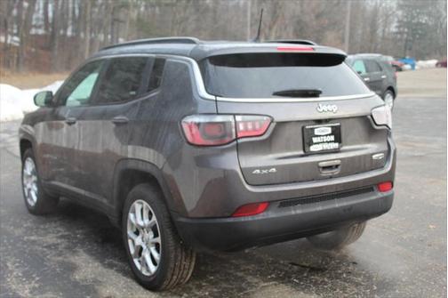 2024 Jeep Compass Latitude Lux