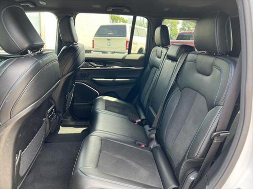 2022 Jeep Grand Cherokee 4xe Trailhawk