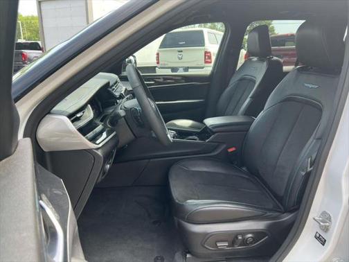 2022 Jeep Grand Cherokee 4xe Trailhawk