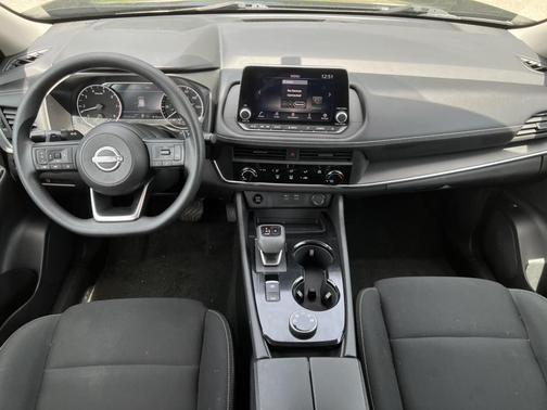 Super Black 2024 Nissan Rogue S
