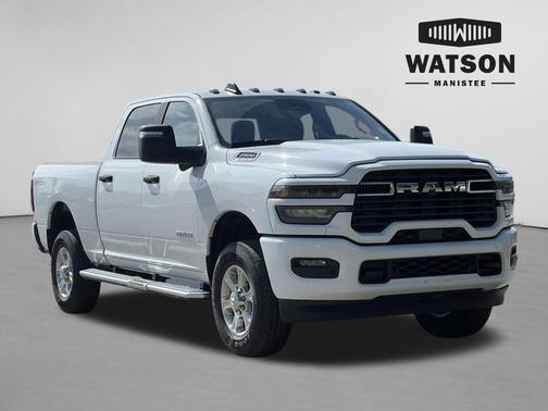 Bright White Clearcoat 2025 RAM 2500 Big Horn Crew Cab 4x4 6'4' Box