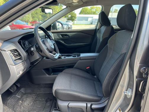 2022 Nissan Rogue S