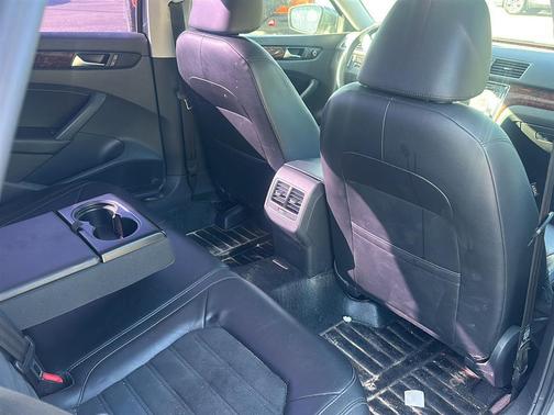 2013 Volkswagen Passat 2.0 TDI SEL Premium