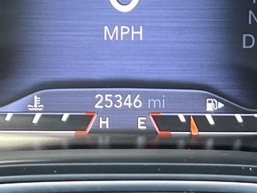 Bright White Clearcoat 2019 Jeep Cherokee Limited