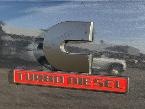 2026 RAM 2500 Tradesman Crew Cab 4x4 6'4' Box