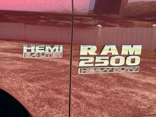 2018 RAM 2500 Tradesman Crew Cab 4x4 6'4' Box