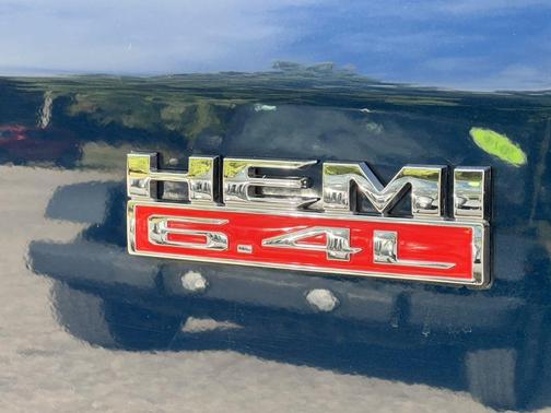 2022 RAM 2500 Tradesman Crew Cab 4x4 6'4' Box