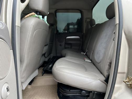 2004 Dodge Ram 2500 SLT Quad Cab