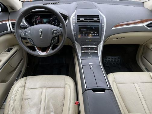 2015 Lincoln MKZ Base