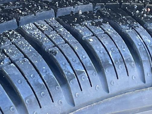 Diamond Black Crystal Pearlcoat 2026 Chrysler Pacifica L