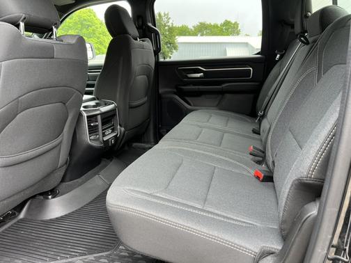 Black Forest Green Pearlcoat 2019 RAM 1500 Big Horn