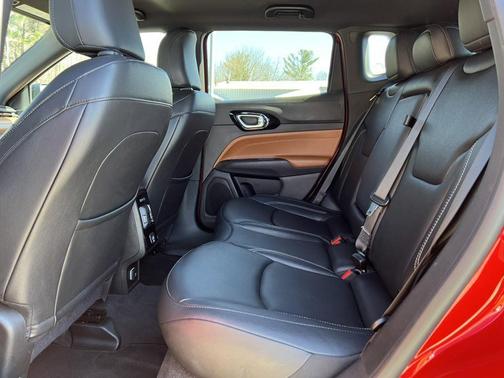 Red Hot Pearlcoat 2025 Jeep Compass Limited