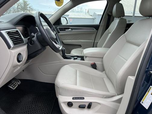 Tourmaline Blue Metallic 2022 Volkswagen Atlas 3.6L SEL