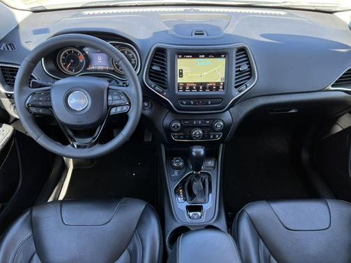 Bright White Clearcoat 2023 Jeep Cherokee Altitude