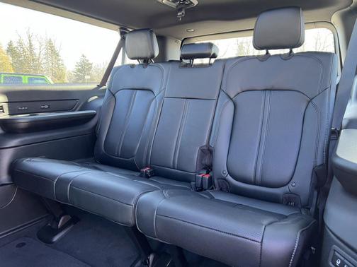 High Gloss Black 2026 Jeep Grand Wagoneer L Limited Reserve 4x4