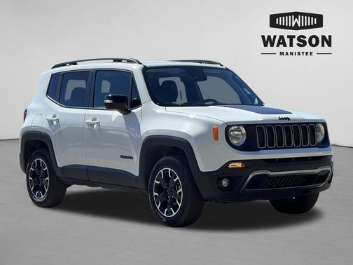 Alpine White Clearcoat 2023 Jeep Renegade Upland