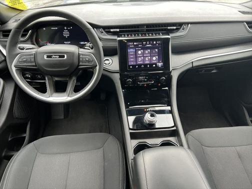2024 Jeep Grand Cherokee L Laredo