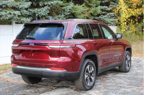2022 Jeep Grand Cherokee 4xe Base