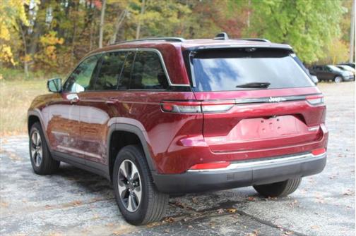 2022 Jeep Grand Cherokee 4xe Base
