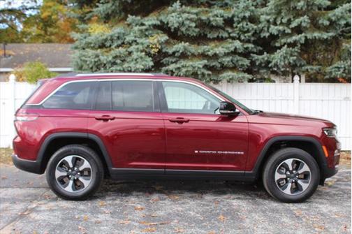 2022 Jeep Grand Cherokee 4xe Base