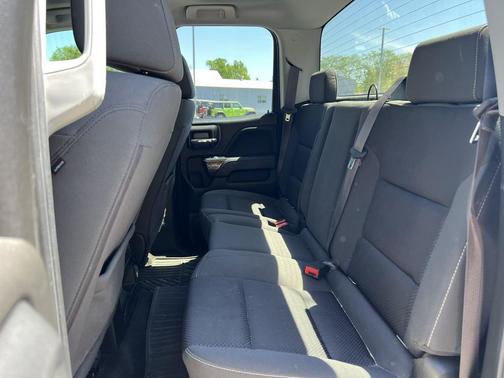 Summit White 2017 GMC Sierra 1500 SLE