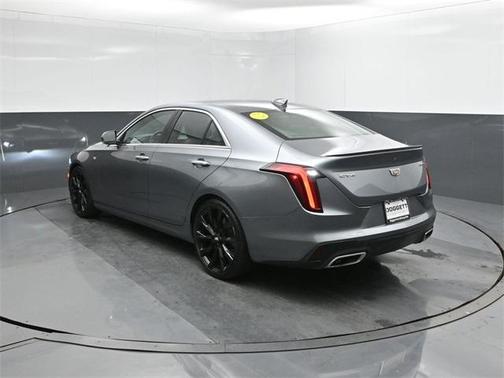 2022 Cadillac CT4 Luxury
