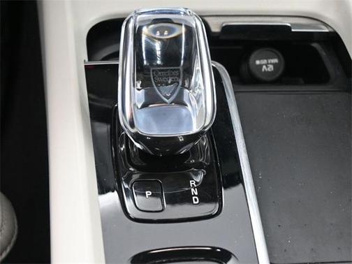 2022 Volvo XC60 B6 Inscription