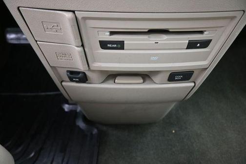 White Diamond Pearl 2016 Honda Odyssey Touring Elite