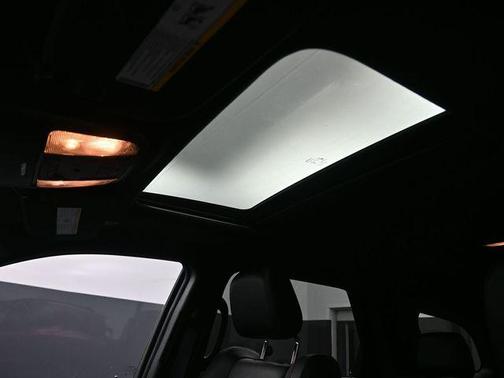 Octane Red Pearlcoat 2023 Dodge Durango GT
