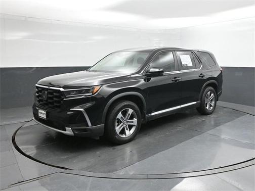 2023 Honda Pilot EX-L 8-Passenger