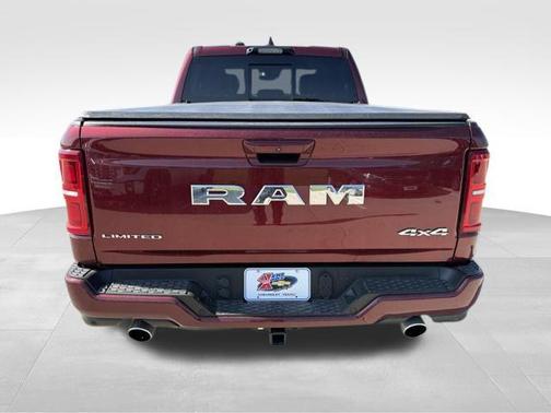 Delmonico Red Pearlcoat 2025 RAM 1500 Limited