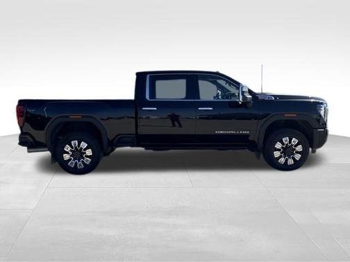 2024 GMC Sierra 2500 Denali