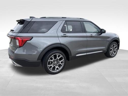 CARBONIZED GRAY METALLIC 2025 Ford Explorer Platinum